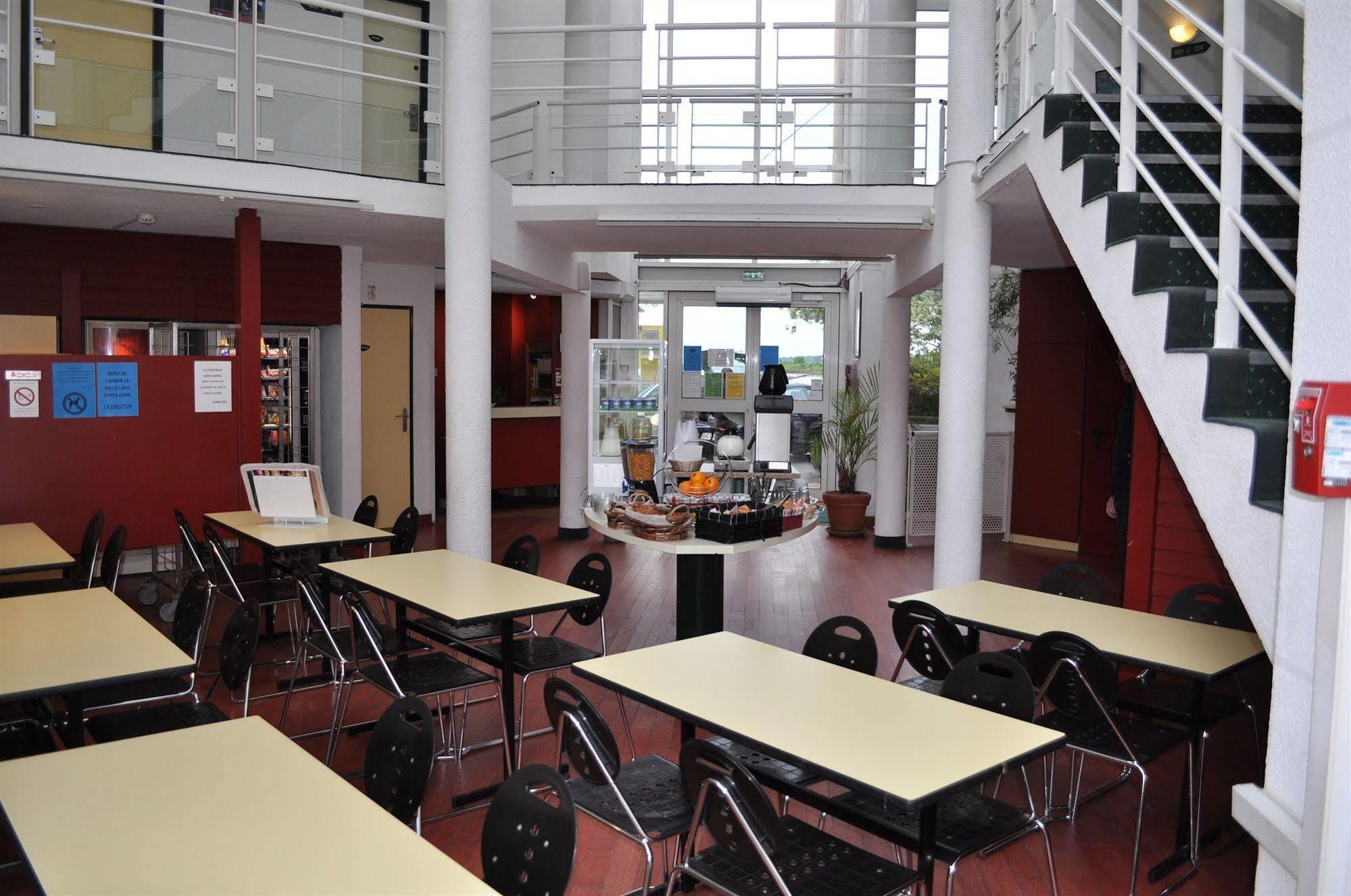 Hotelf1 Bourges Le Subdray La Chapelle-Saint-Ursin المظهر الخارجي الصورة